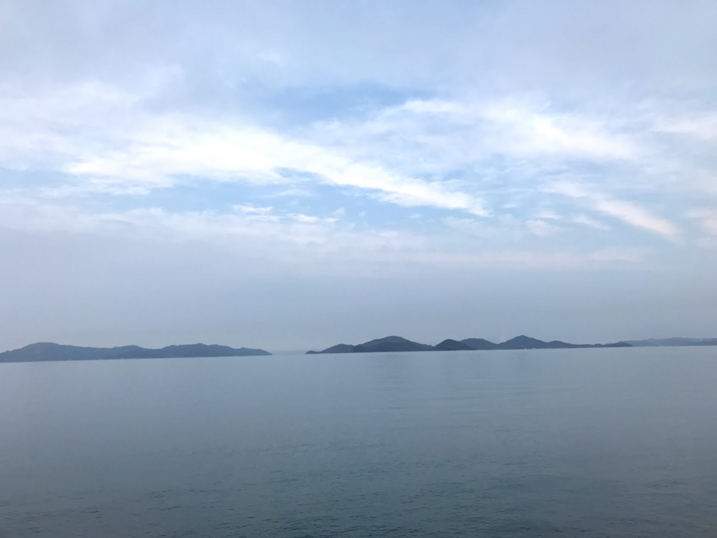 朝の瀬戸内海