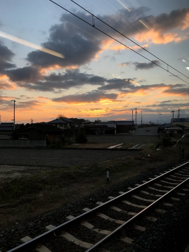 予讃線から見る朝日