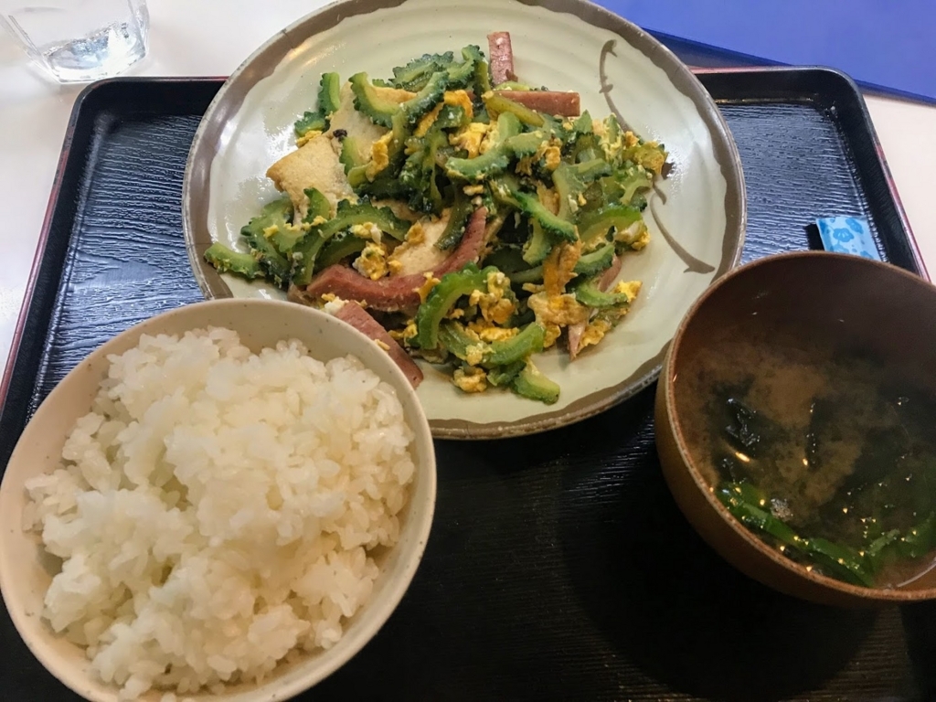 みかど　ゴーヤチャンプルー定食