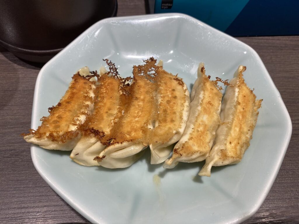 みんみん　焼き餃子